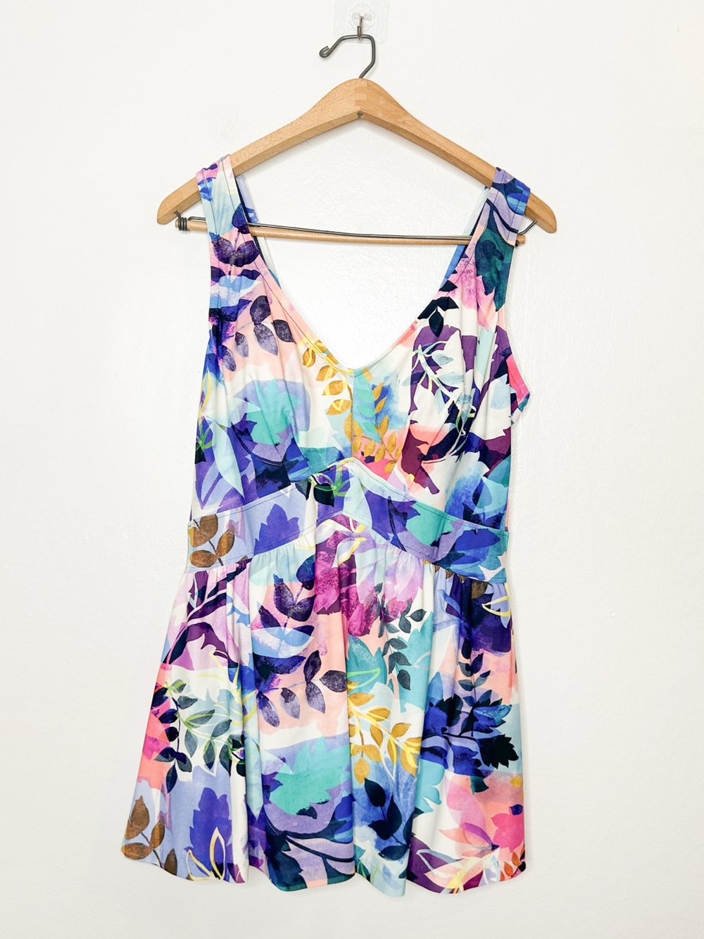 Maxine of Hollywood Womens Colorful Floral Print One Piece Swimsuit Dress 18W